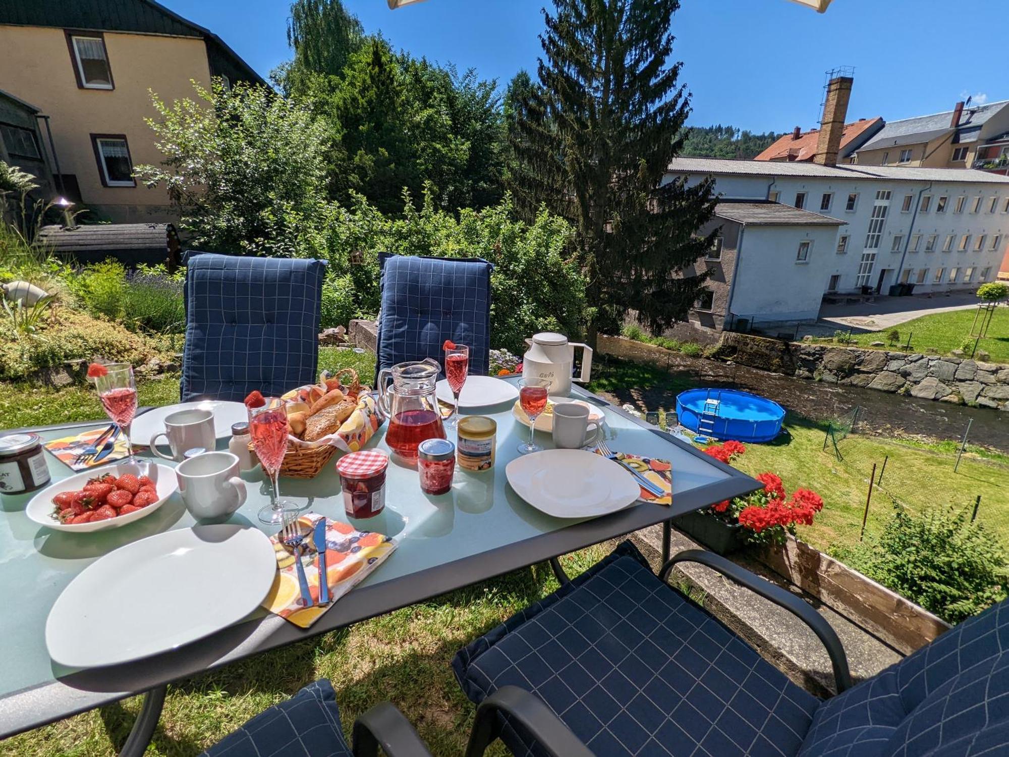 Uo - Urlaubsmagie - Helle Wohnung,Sauna,Whirlpool Sebnitz Exterior foto